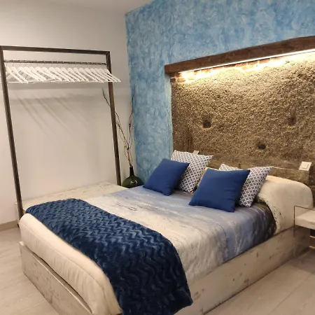 Tres Monos Appartement *