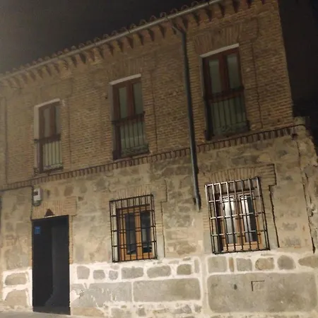 Tres Monos Apartment