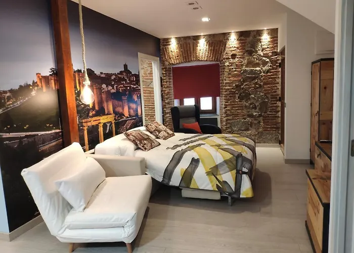 Tres Monos Apartment *