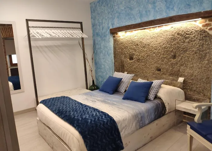 Tres Monos Apartment *